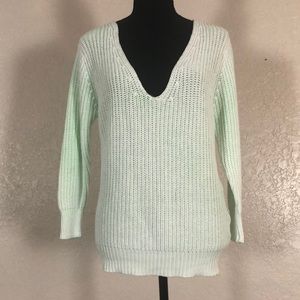 1210 NWT LINE Vneck Sweater. SzXS